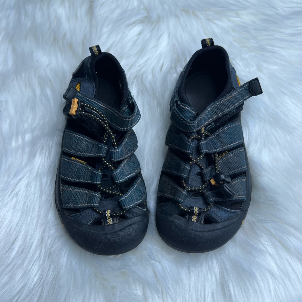Boy's Keen Blue and Black Water Shoes Size 13